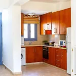 Nora * Protaras